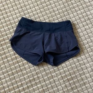 Lululemon Speed Up Low-Rise Lined Short 2.5 - Black - Size 0 - GREAT CONDITION